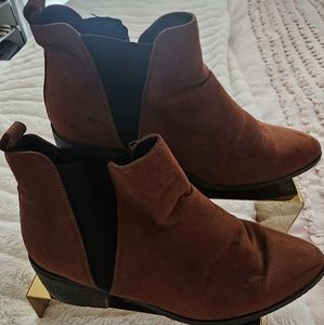 Ankle boots